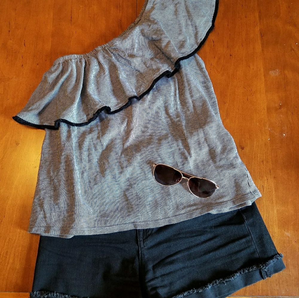 LOFT Striped One-shoulder Top - Sz. XS